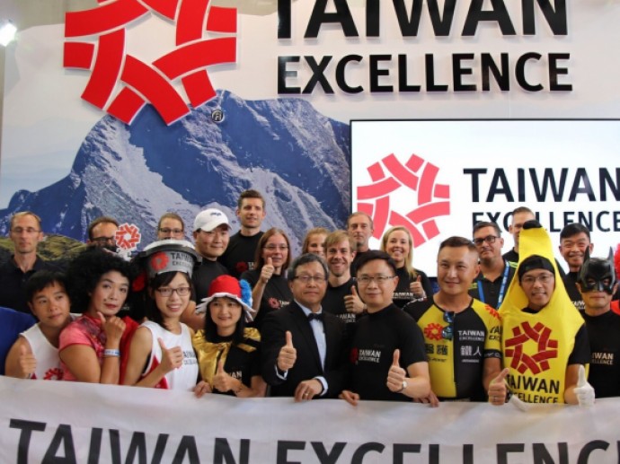 BMW Berlin Marathon Proves a Success for Taiwan Excellence