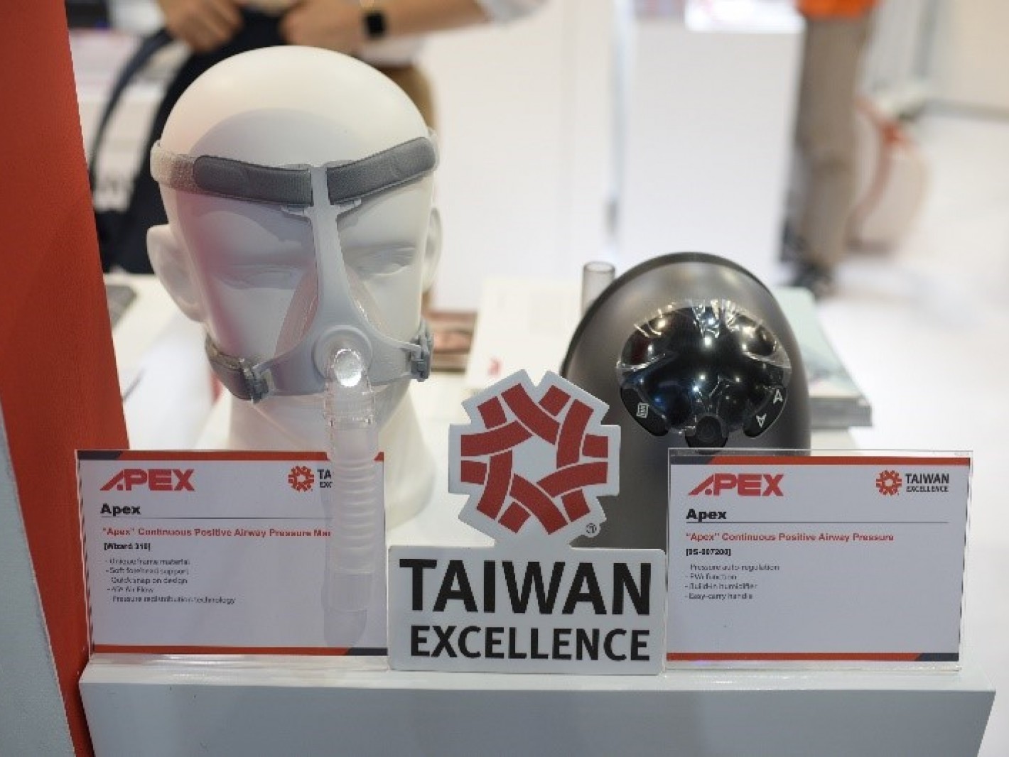 APEX joined the Taiwan Excellence Pavilion and presented CPAP and mask products at the 2019 Indonesian Hospital Expo.