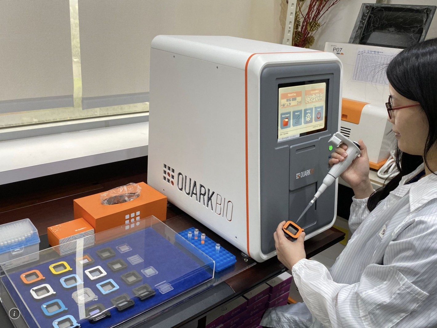 Figure 2: The novel digital PCR test and reagent for SARS-CoV-2 produced by Quark Biosciences, Inc.