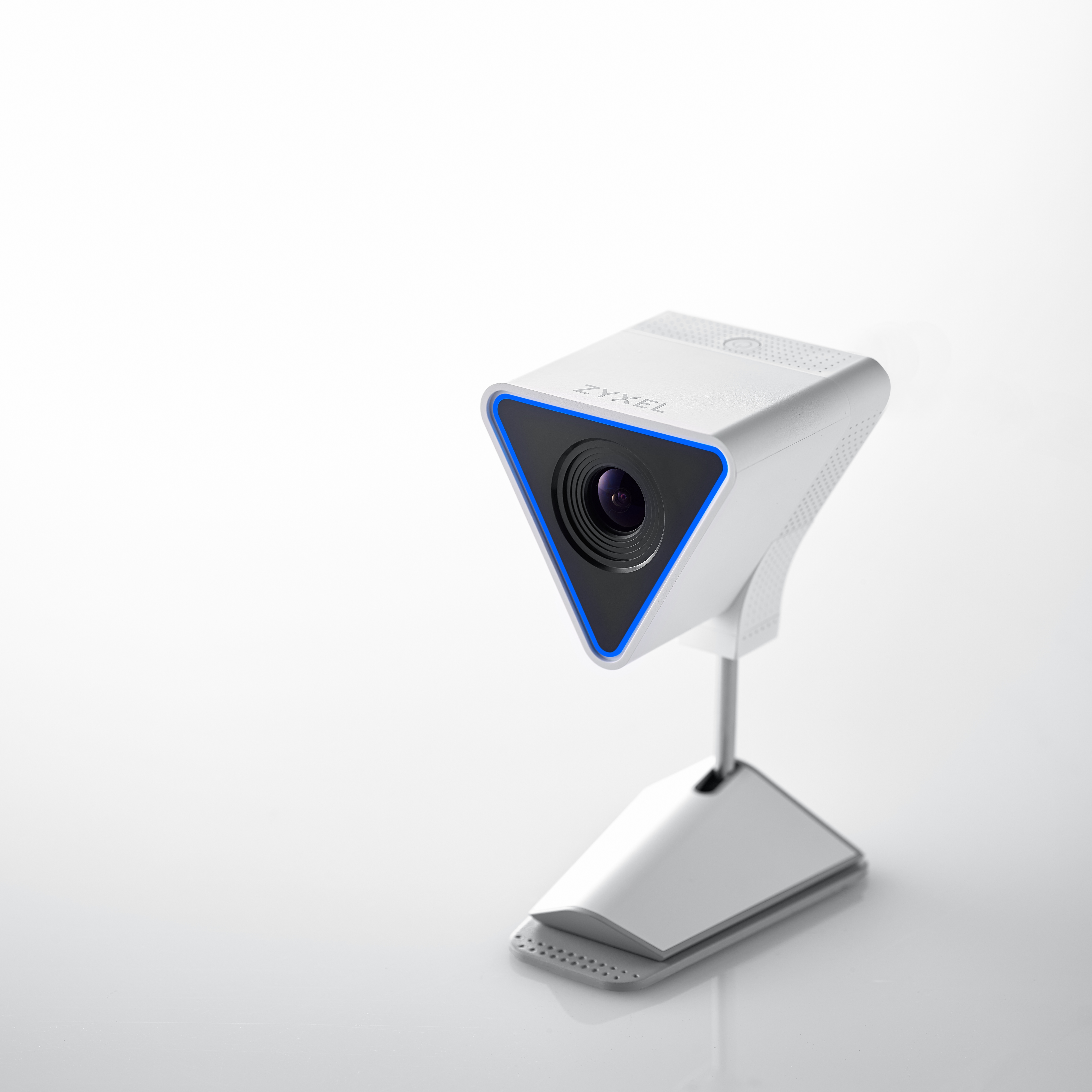 Aurora cloud access camera