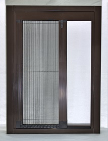 patented caterpillar track barrier-free screen door / Taroko Door & Window Technologies, Inc.