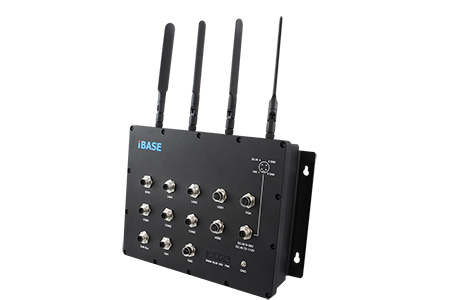 IP67 Waterproof Railway Fanless System / IBASE Technology Inc.